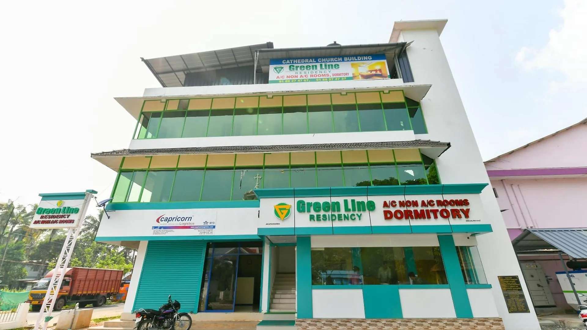 Hotel OYO 23211 Green Line Residency Nedumbassery