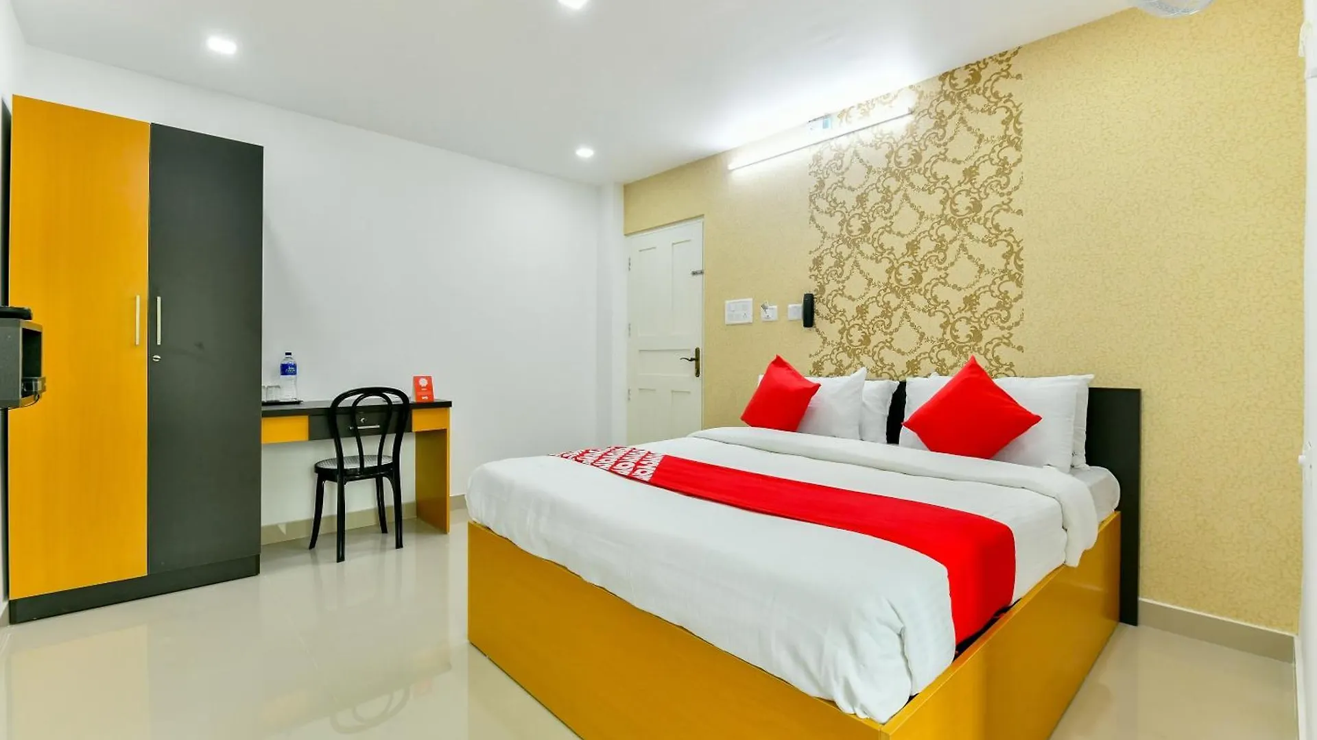 Hotel OYO 23211 Green Line Residency Nedumbassery 4*,