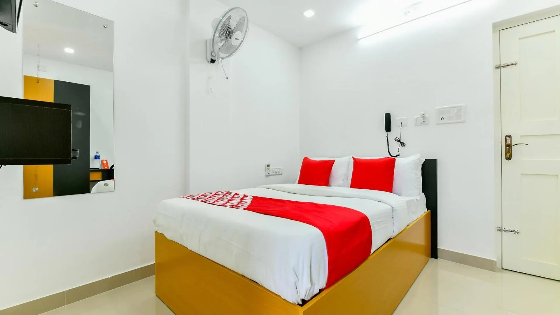 Hotel OYO 23211 Green Line Residency Nedumbassery