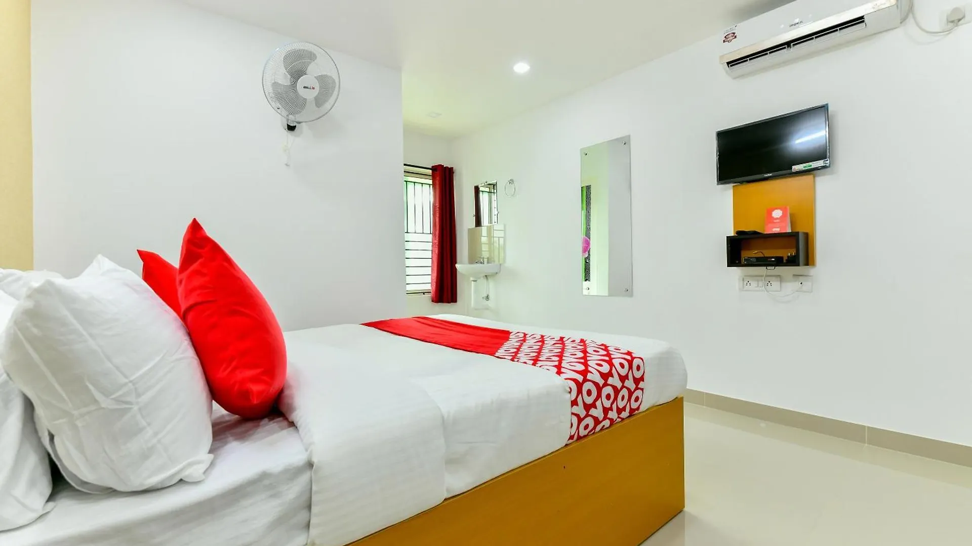 Hotel OYO 23211 Green Line Residency Nedumbassery